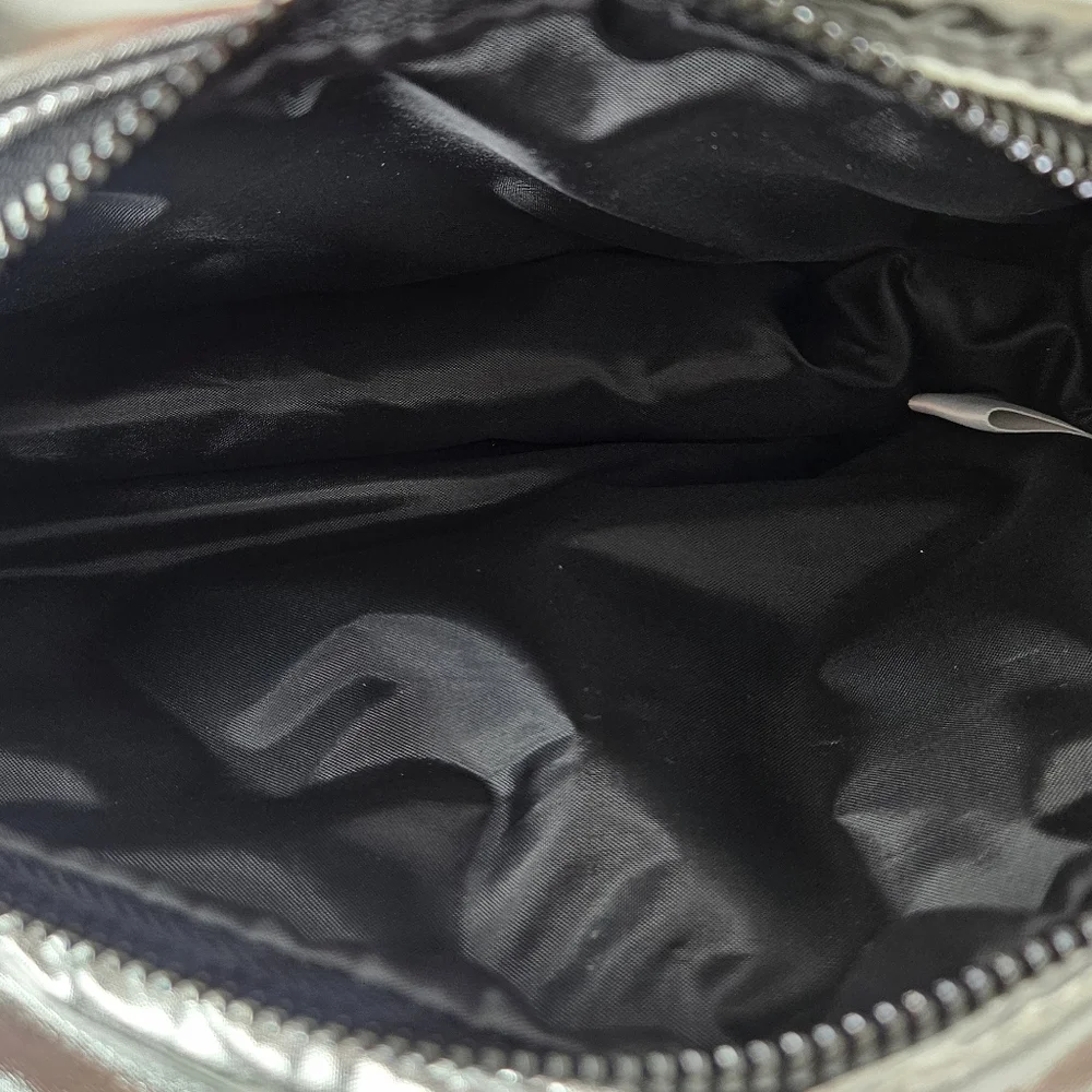 Moncler Parfums Metallic Silver Quilted Cosmetic Travel Pouch GWP NWOT